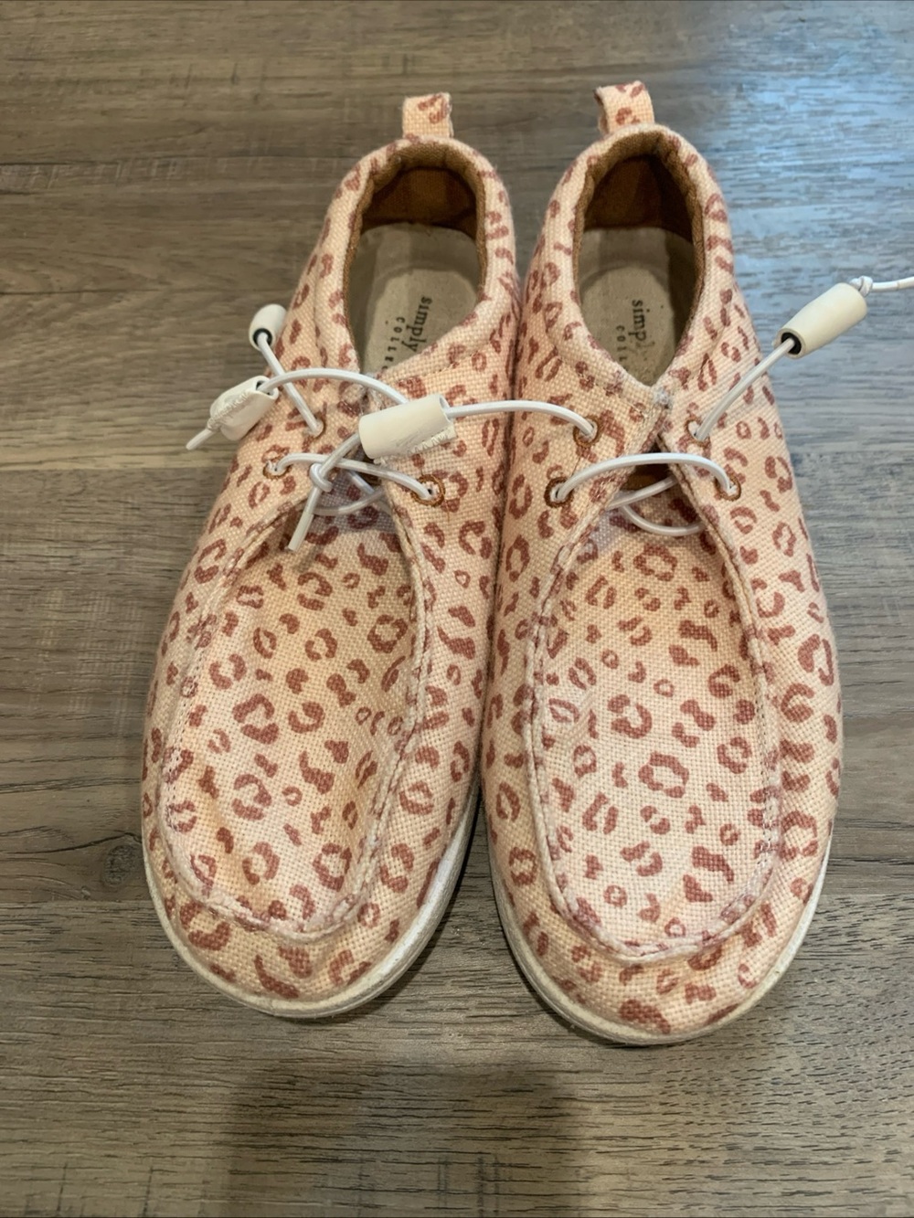 Simply Southern Women’s Leopard Print Slip-On Shoes Sz 9